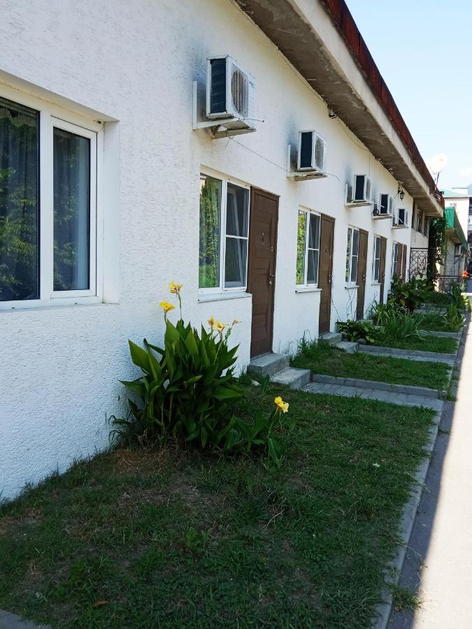 Mini-Hotel Abazgaa Gagra Exteriör bild